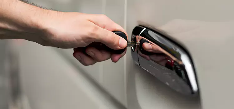 Why Choose Our Auto Locksmith Team in Holt, MI?